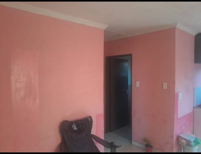 2 BEDROOM HOUSE FOR SALE IN PALM RIDGE EXT 2